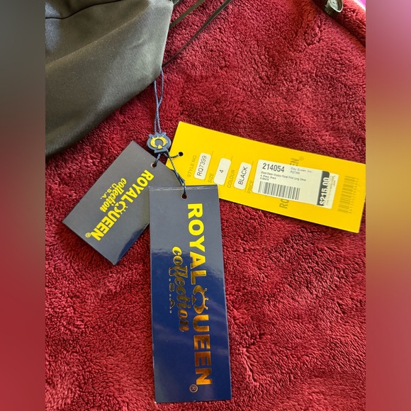 NWT GORGEOUS BLK SHEER FLORAL ILLUSION GOWN SZ 4, 64” LONG W/BUILT IN CRINOLINE - Picture 10 of 10